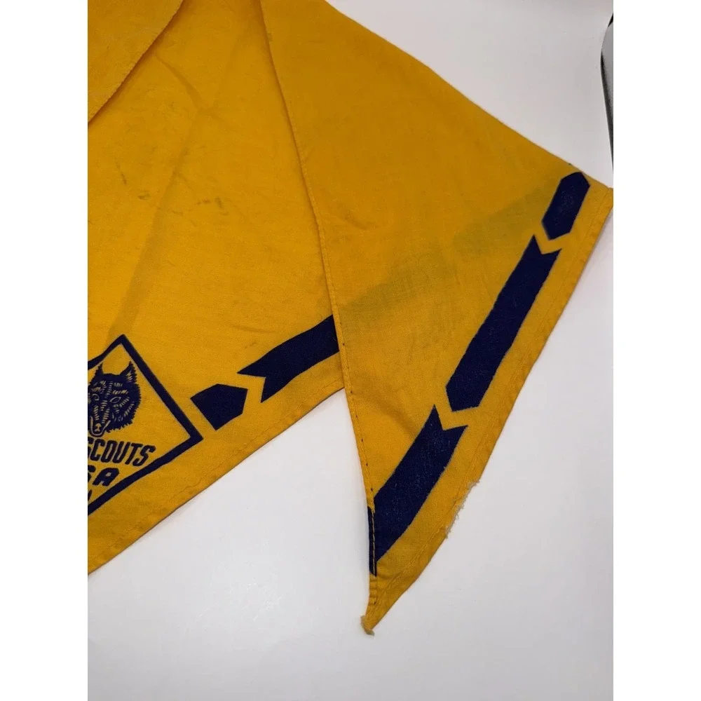 Vintage Cub Scouts BSA Wolf Rank Neckerchief Yellow Blue Bandana‎ Scarf